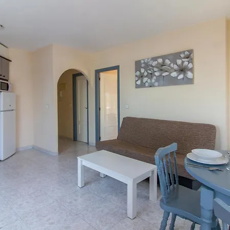 1 Bedroom Beautiful In Lägenhet *