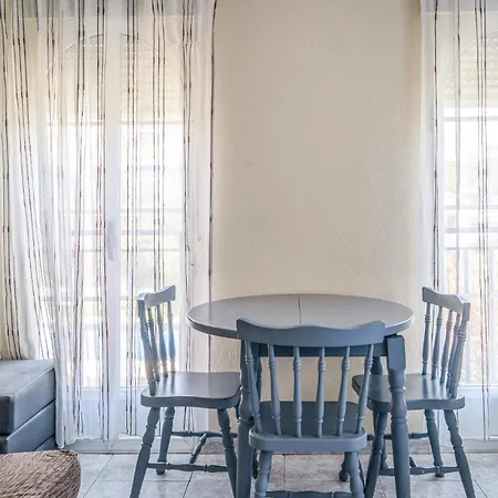 アパート 1 Bedroom Beautiful In
